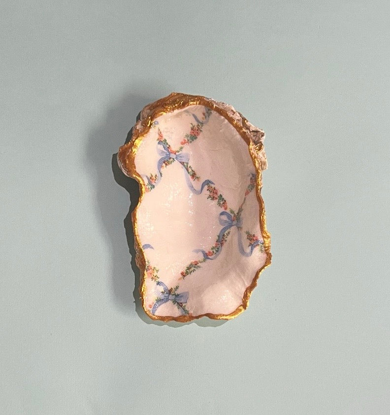Blue Bow Oyster Ring Dish