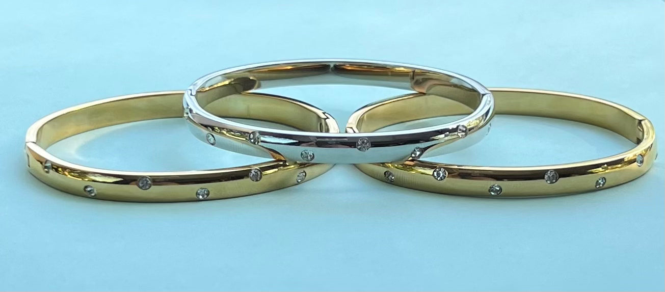 The Abigail Bangle (Gold)
