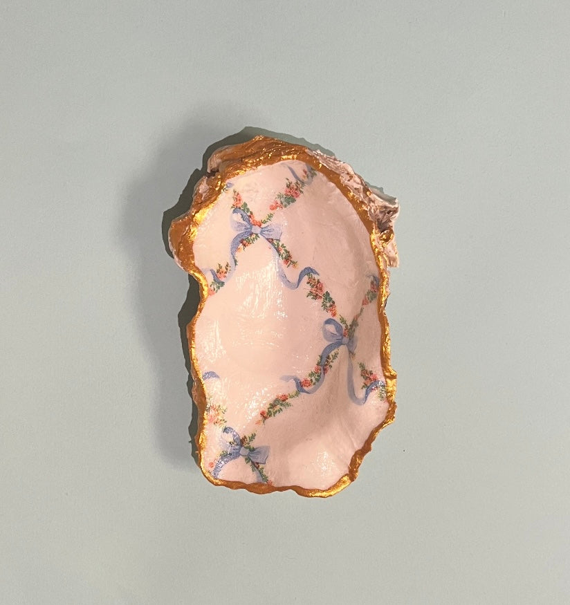 Blue Bow Oyster Ring Dish