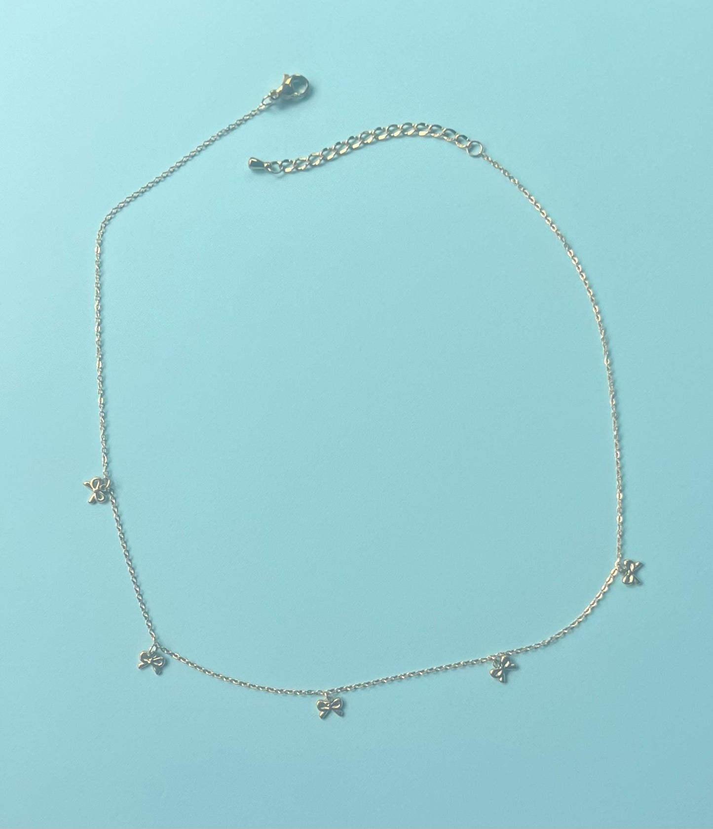 The Bow Necklace