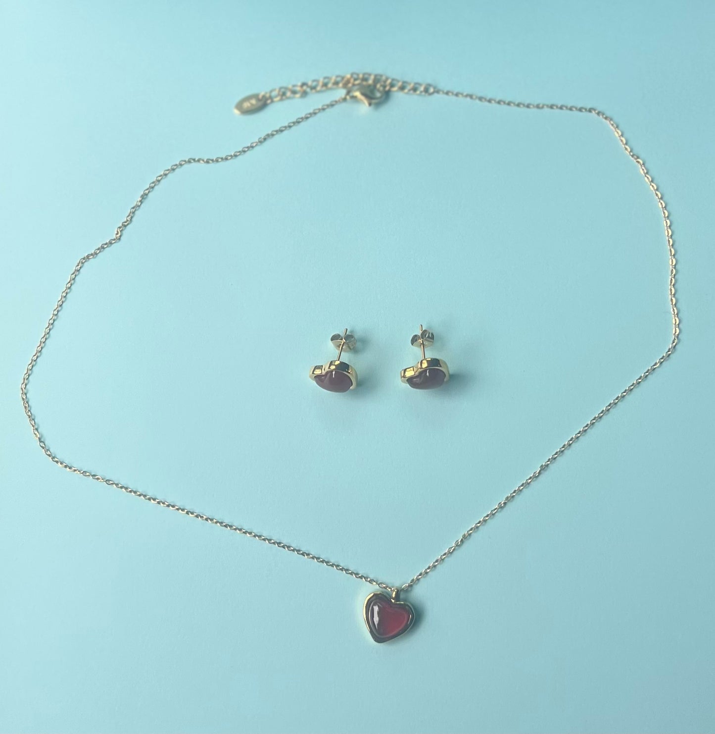 The Rojo Heart Set