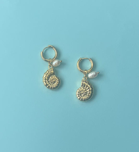 The Shelly Hoop Earrings